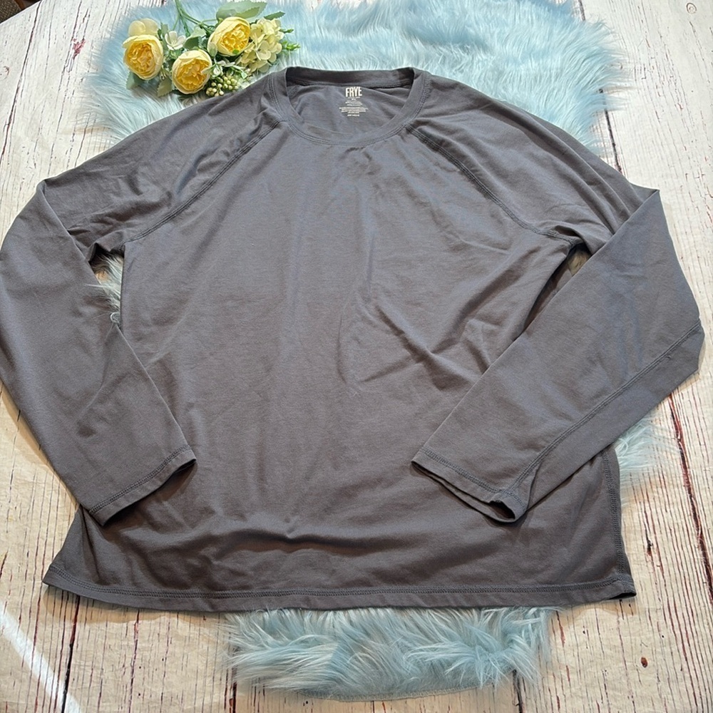 FRYE Grey Long Sleeve Top sz XL